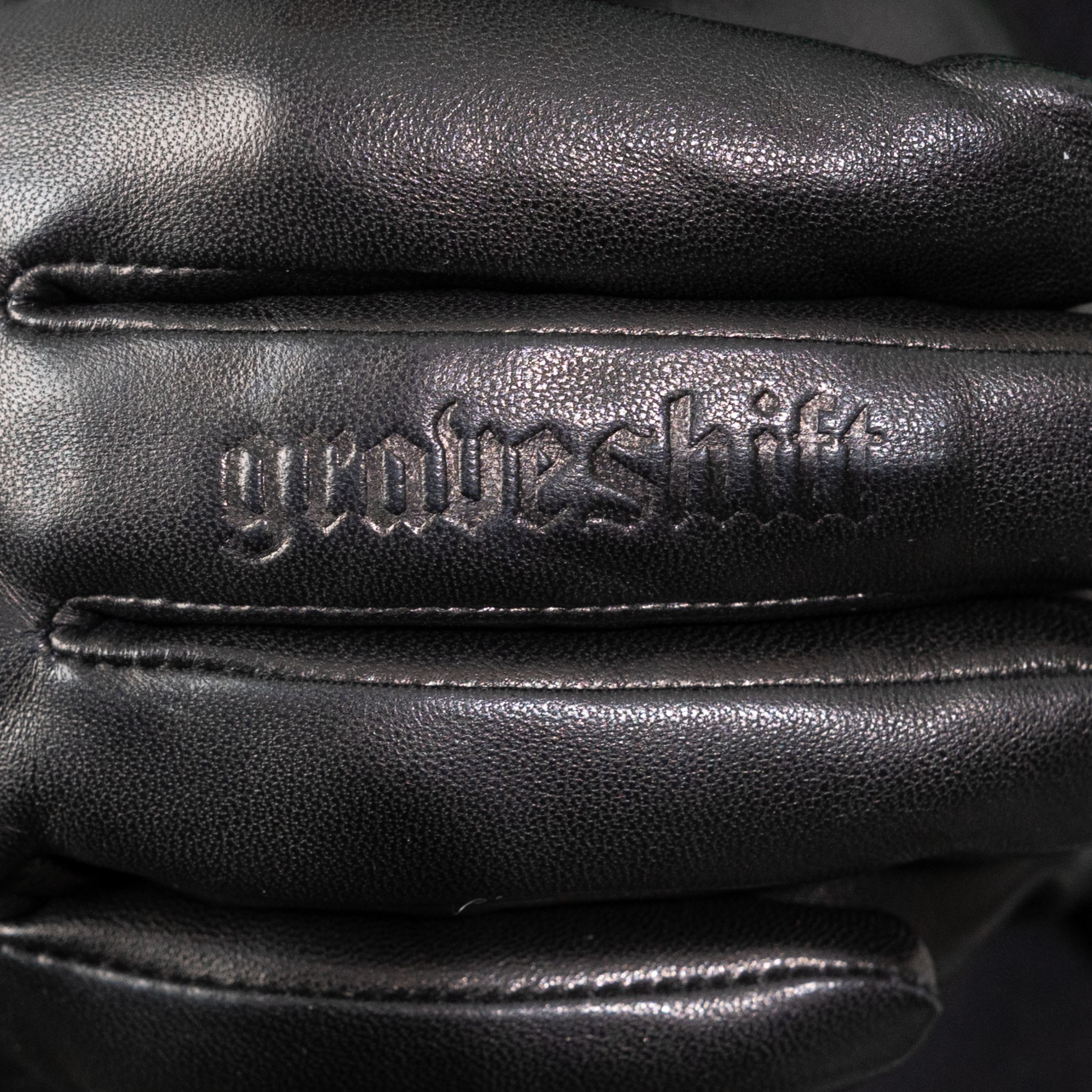 Graveshift Leather Gloves